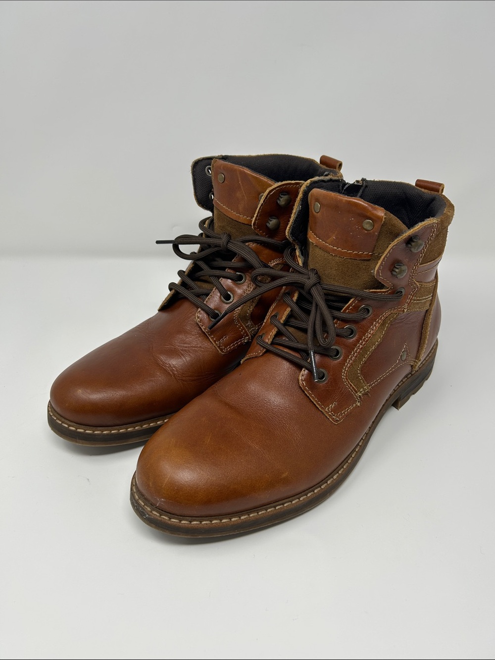 Aldo Men's Chestnut Brown Leather Lace-Up Boots. 9.5